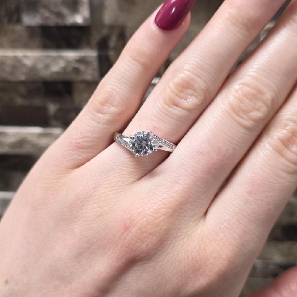 Xuping Bypass Round Solitaire CZ Ring White Gold Plated NWT Size 8 - Picture 6 of 6